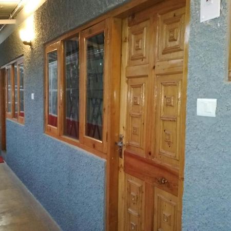 Villa Rohit Den Shimla Exterior foto