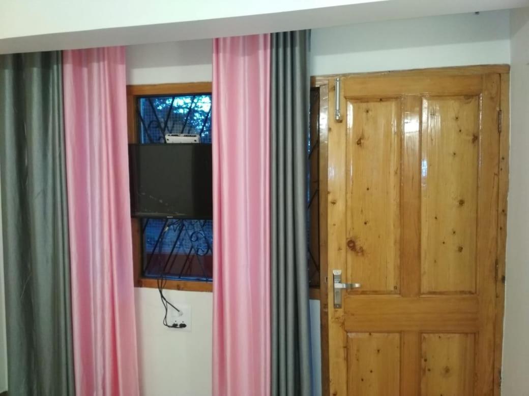 Villa Rohit Den Shimla Exterior foto